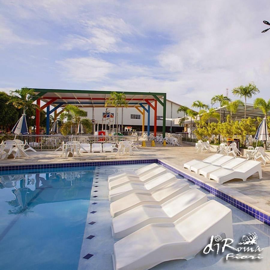 Hotel Diroma Fiori Com Um Dia De Acesso No Acqua Park Diroma Caldas Novas Exterior photo